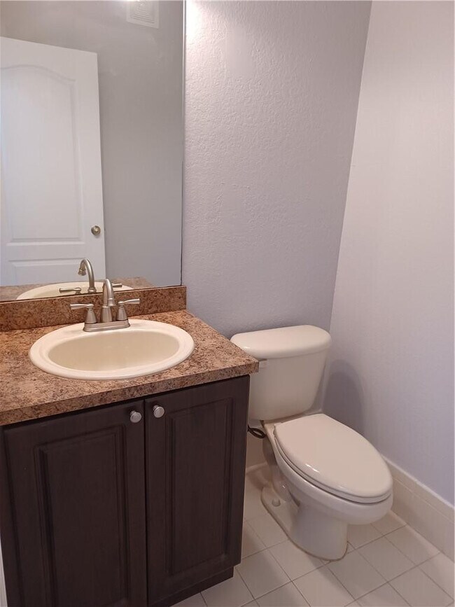 Building Photo - 4321 SW 160th Ave