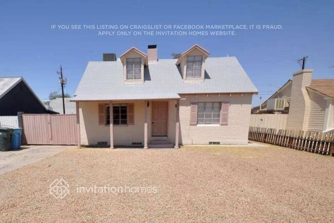 Building Photo - 806 E Amelia Ave