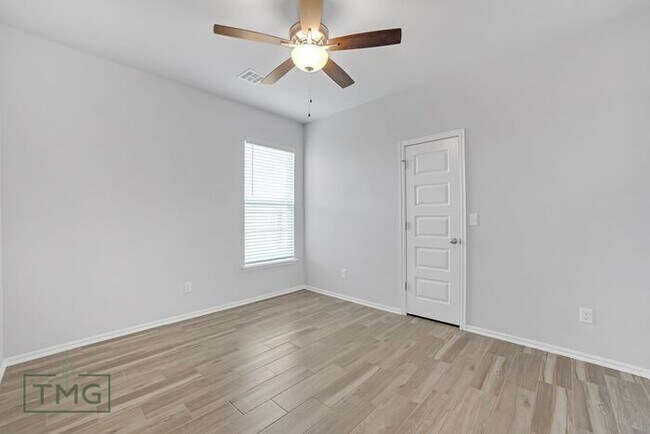 Building Photo - Owasso Dream Home! New Construction! Encla...