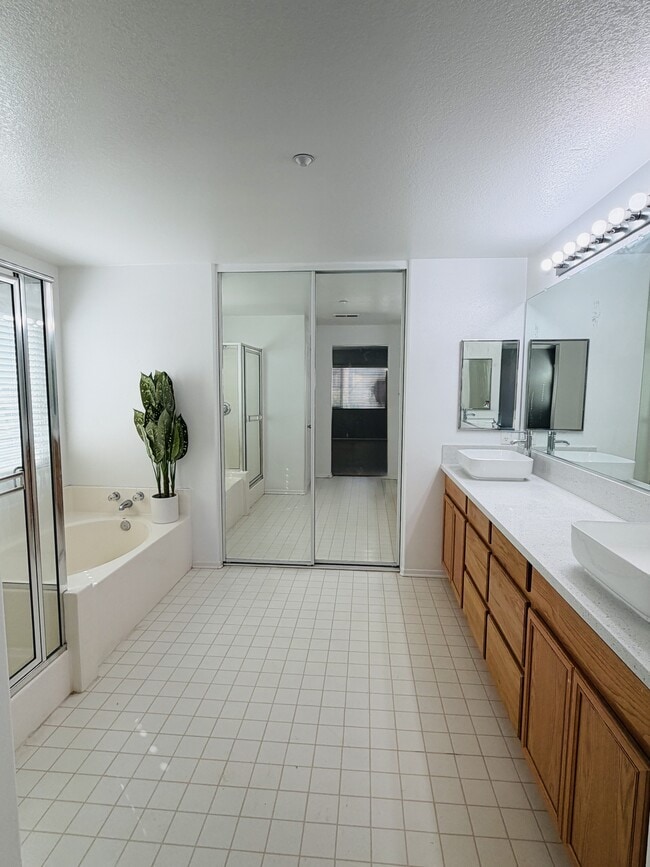 Building Photo - 7575 Lime Ave