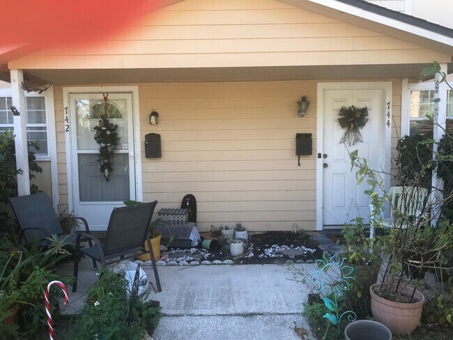 Primary Photo - 734 Cavalla Rd