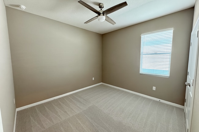 Building Photo - 11304 Timber Grv Ln