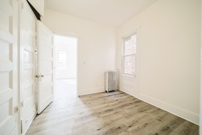 Building Photo - 5302 Hudson Ave