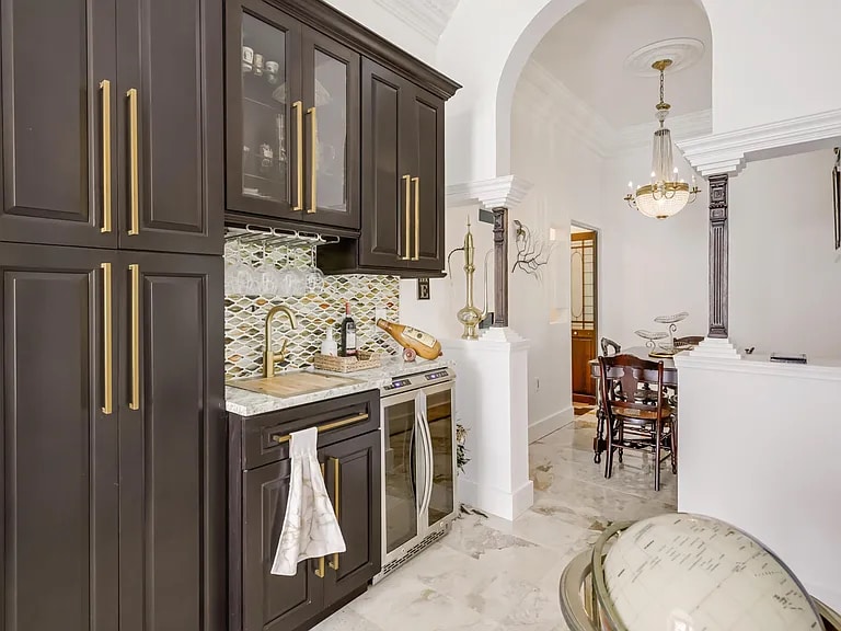 Building Photo - 6590 Fountains Cir