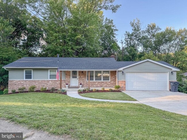 Primary Photo - 2396 Mizzen Pl