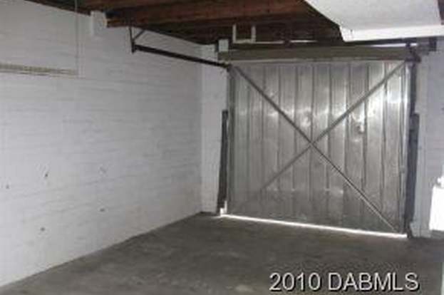 Building Photo - 53 River Dr