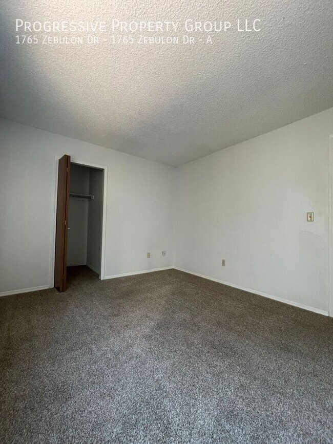 Building Photo - 1765 Zebulon Dr