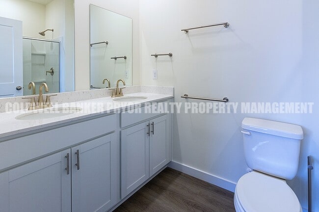 Building Photo - 7492 Bendire Lp