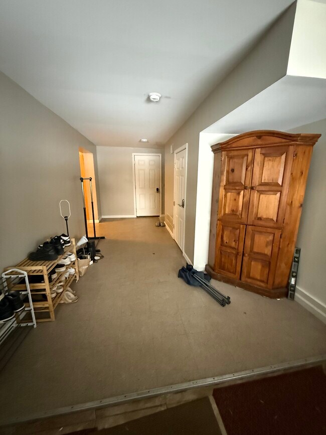 Building Photo - 45 Hazel St