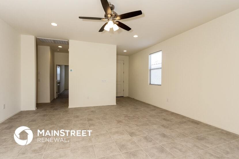 Building Photo - 13995 E Golden Oaks Rd