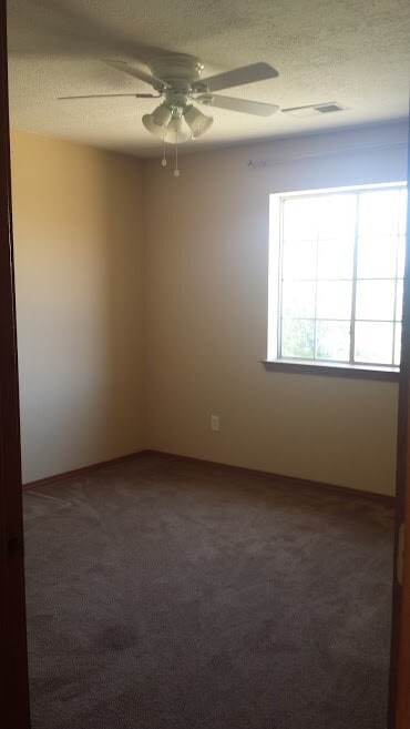 Building Photo - Cute Rio Rancho Rental