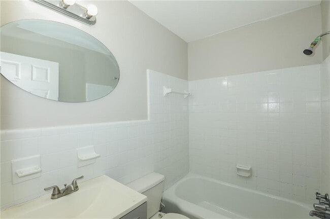 Building Photo - 2707 Cavalier Way