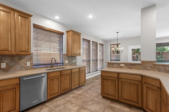 Building Photo - 1441 Golf Club Dr