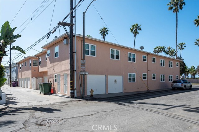 Building Photo - 4401 E Ocean Blvd