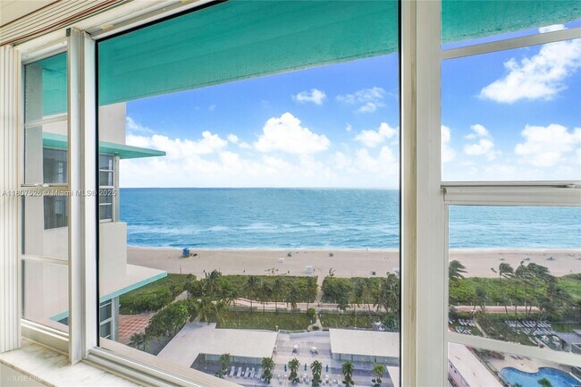 Building Photo - 5255 Collins Ave