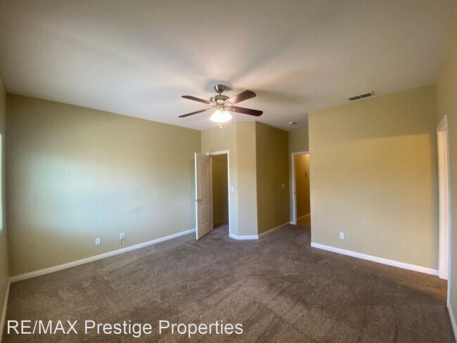 Building Photo - 3 br, 2 bath House - 3445 N. Sage St.