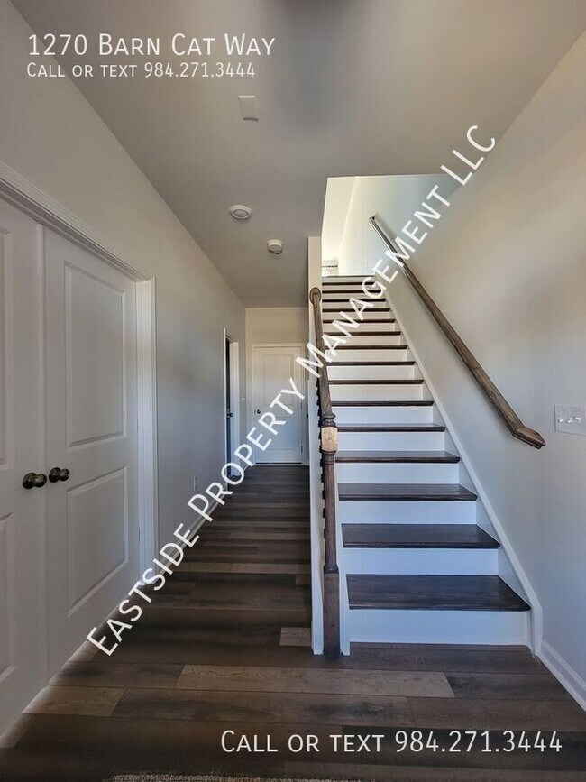 Building Photo - 1270 Barn Cat Way