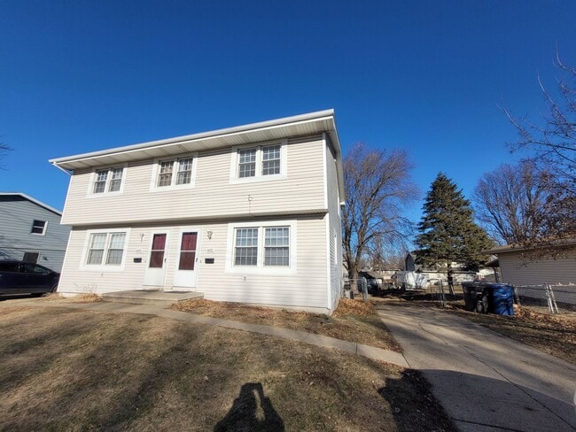 Building Photo - 4823 NW Aurora Ave.