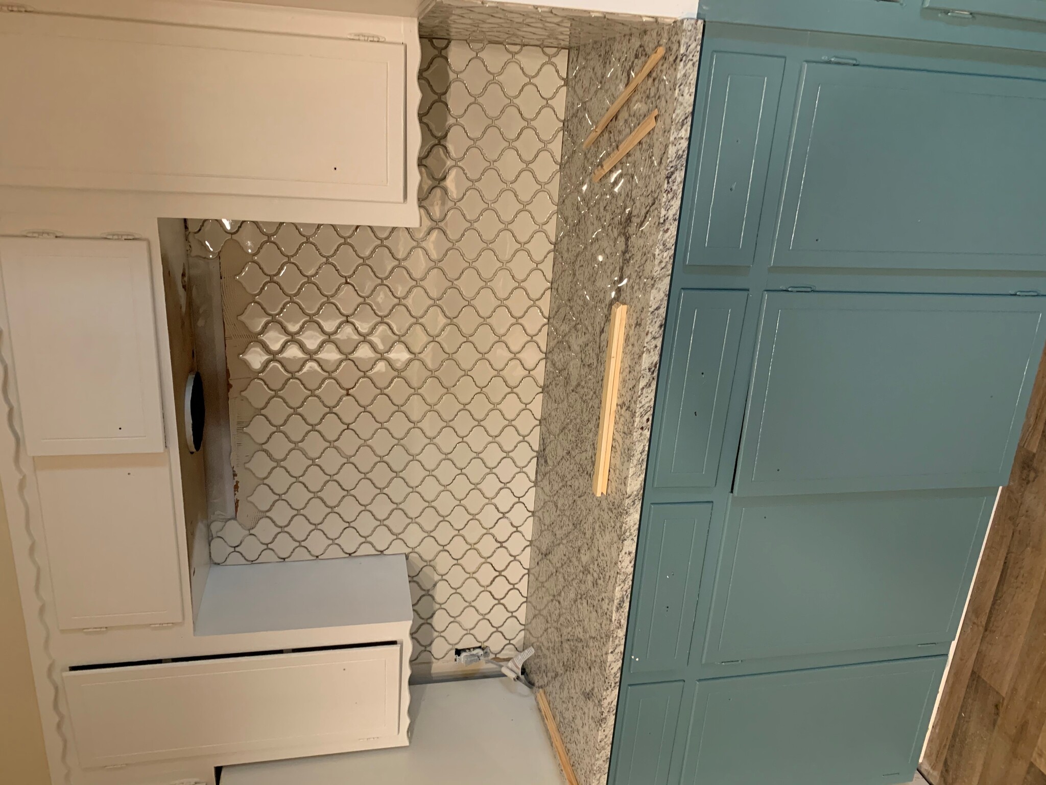 kitchen cabinets. - 5908 Stonewall St