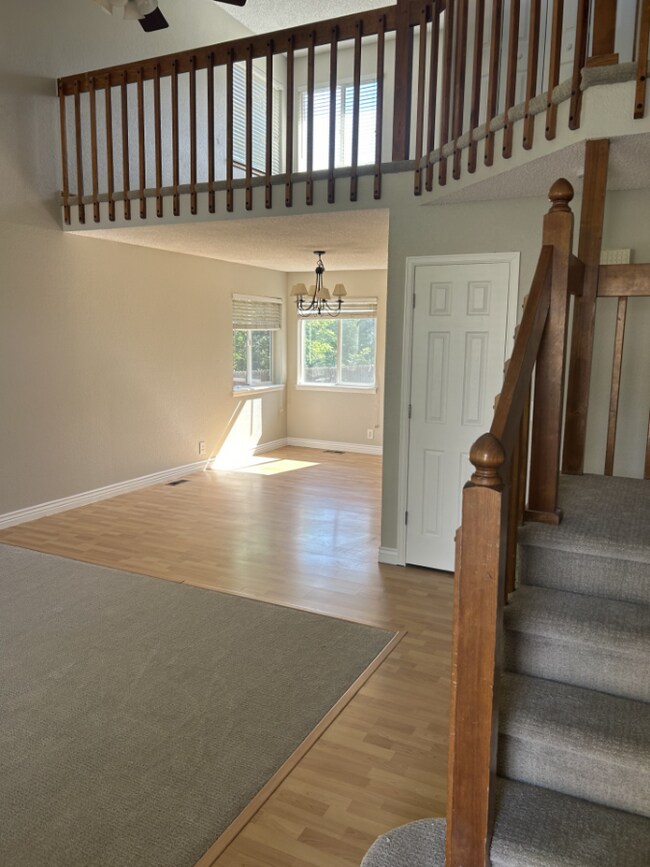 Building Photo - "Charming 3-Bed, 2-Bath Single Family Home in Littleton!"