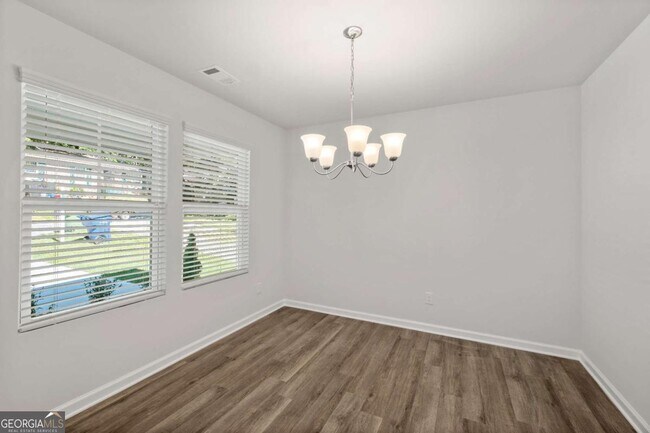 Building Photo - 1139 Lookout Ave NW