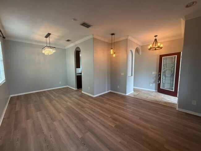 Building Photo - Land O'Lakes POOL home with Lakeviews!