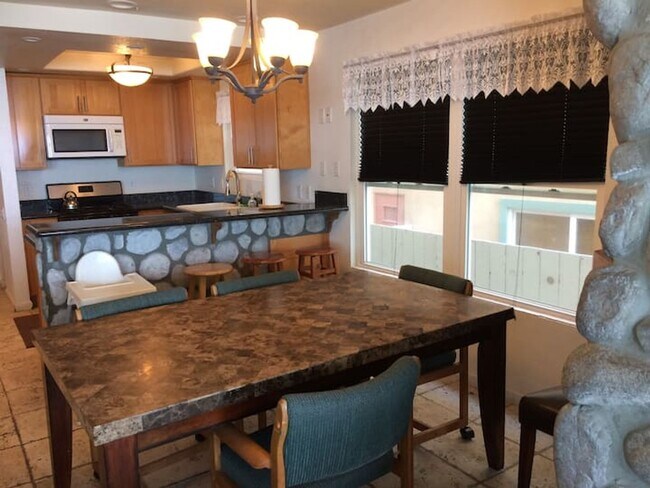 Building Photo - Amazing Townhouse in front of the beach and the ses. Gustavo Lopez AMSI