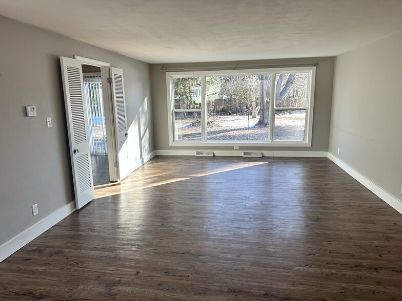 Building Photo - 2316 S Carpenter St