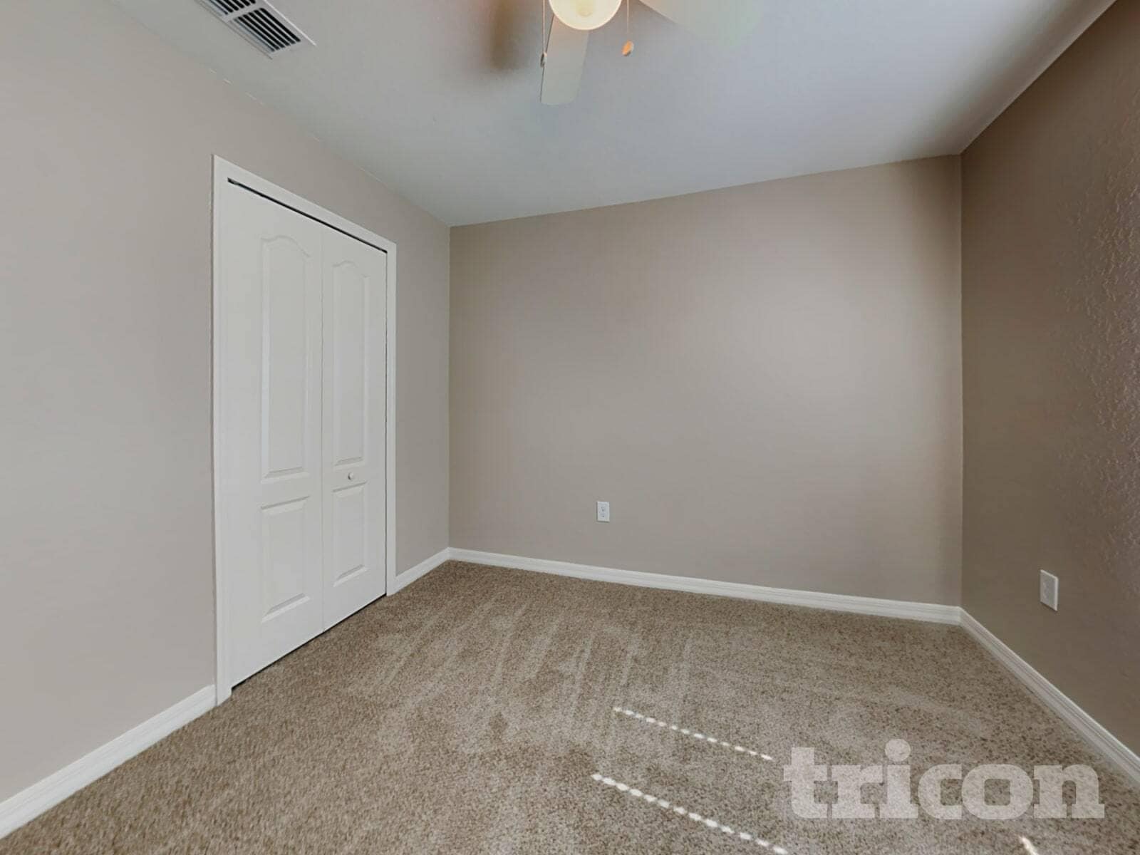 Building Photo - 1016 15th St NE