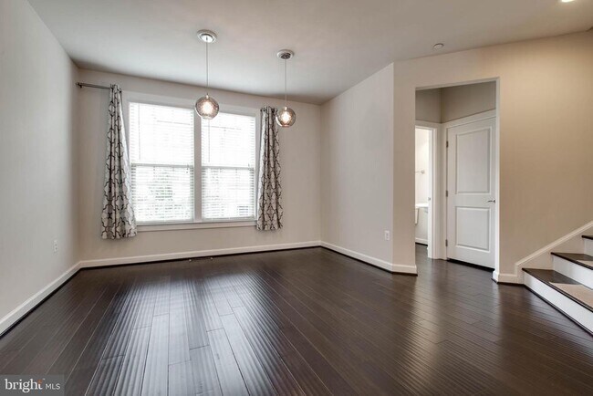 Building Photo - 7312 Taylor's Hill Ln