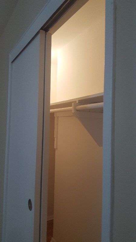 Building Photo - 38 Woodedge Ave