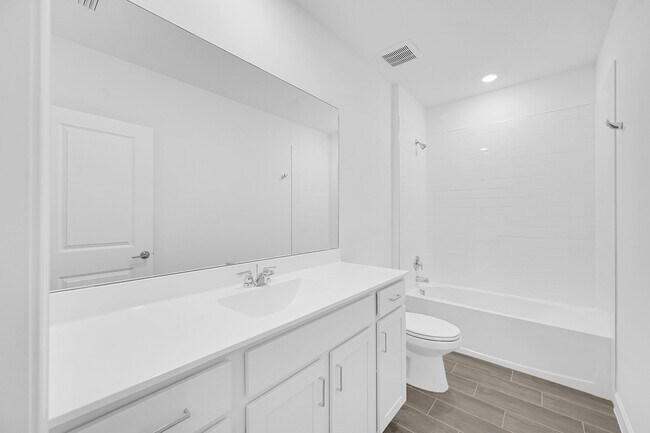 Building Photo - 3514 Angler Dr