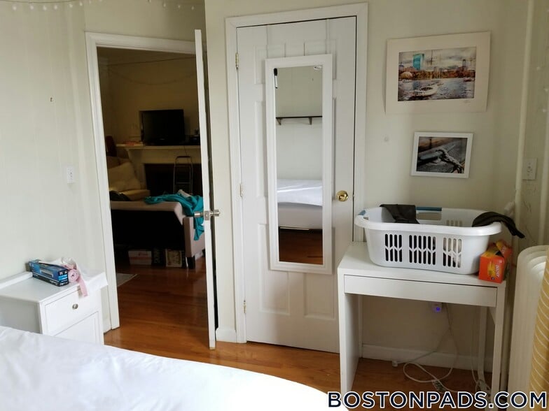 Building Photo - 43 Bay State Rd