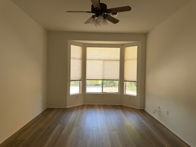 Building Photo - 78655 Golden Reed Dr