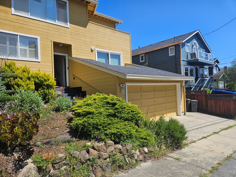 Building Photo - 962 Ferdinand Ave