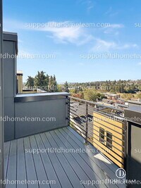 Building Photo - "Spacious 3-Bed Townhouse with Scenic View...