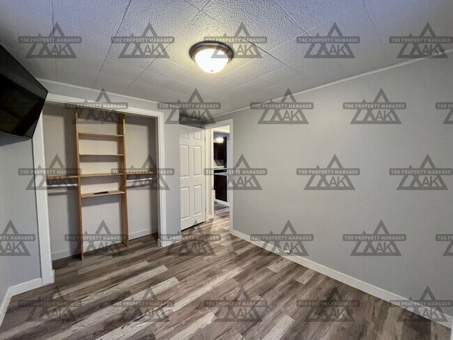 Building Photo - Dog-Friendly Tri-Level Home on Double Lot with Fenced Yard