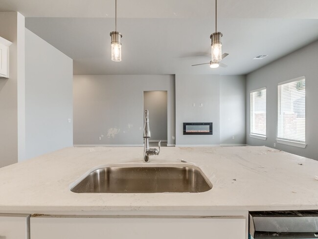 Building Photo - Beautiful New Construction Home in Edmond