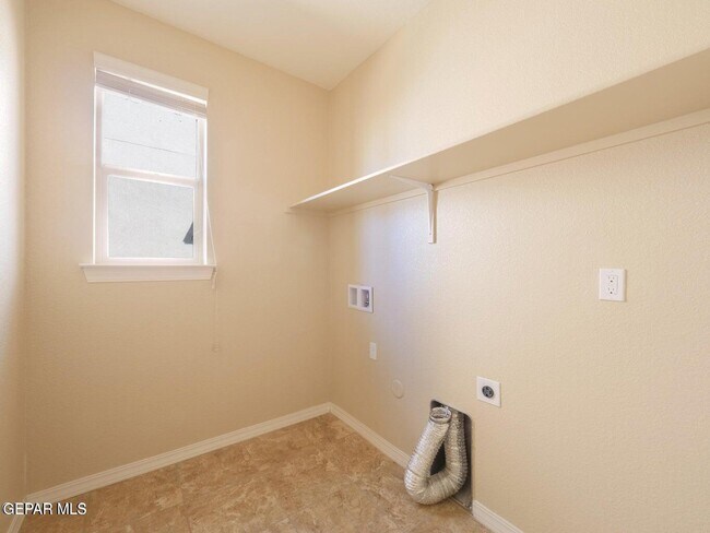 Building Photo - 14436 Alyssa Marie