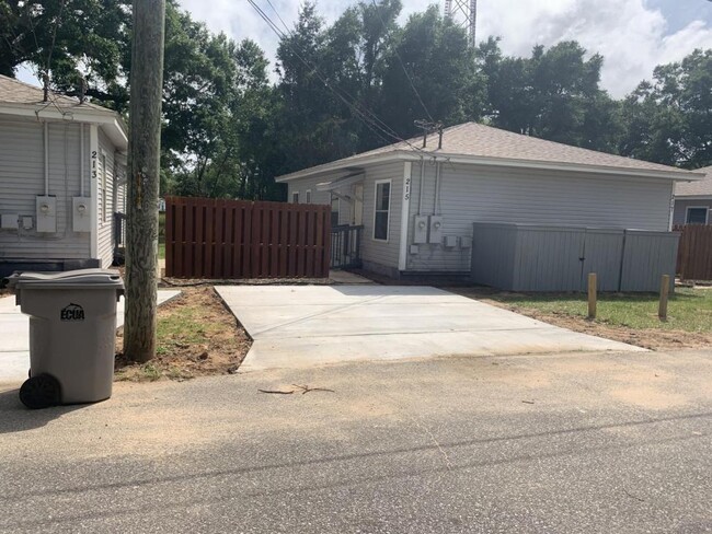 Building Photo - 217 Carys Ln