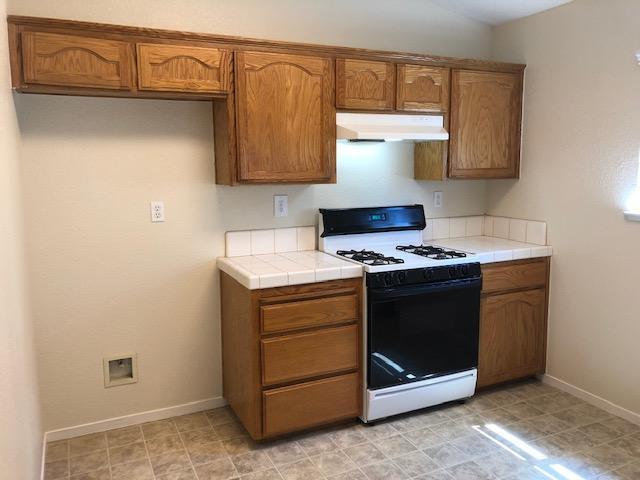 Building Photo - 932 Alpen Dr