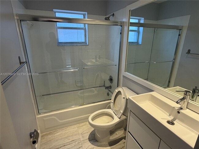 Building Photo - 1646 SW 148th Terrace