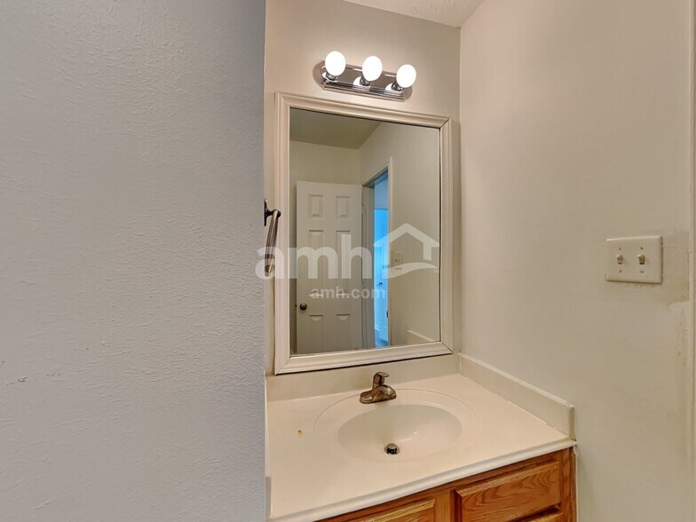 Building Photo - 19411 Rolling Sage Dr