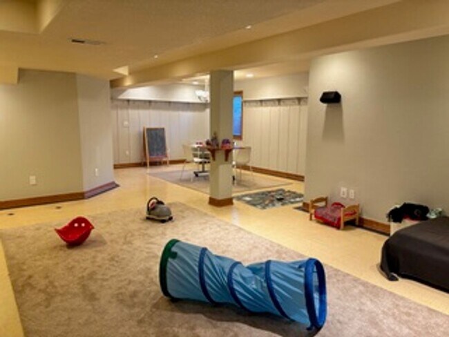 Building Photo - 815 Trail Ridge Dr