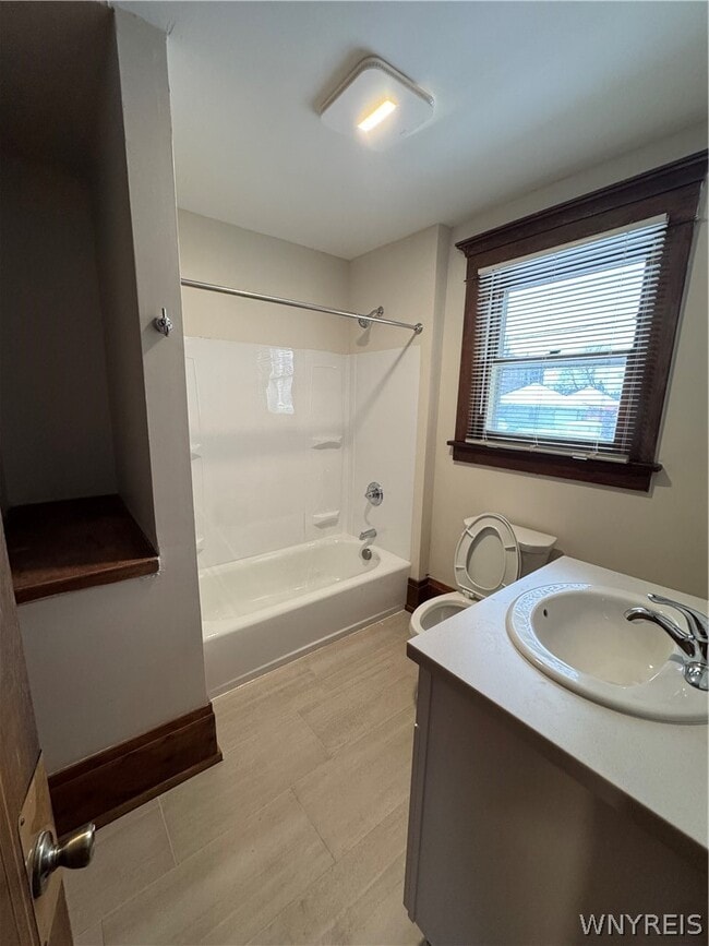 Building Photo - 121 Humboldt Pkwy