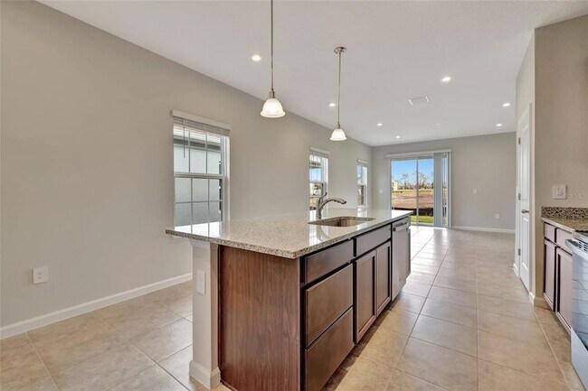 Building Photo - 4525 Pippin Ln