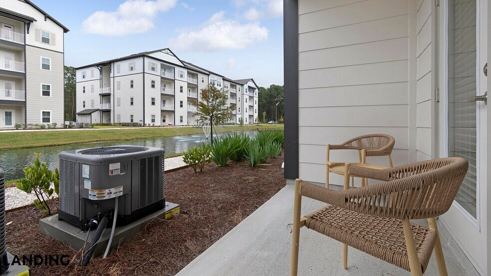 Building Photo - 12525 Tibbets Ln