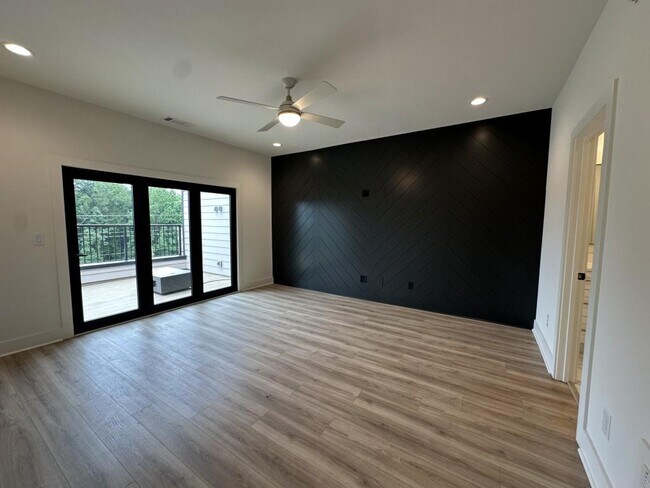Building Photo - 4802 Moonview Ln