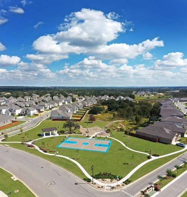 Building Photo - 607 View Dr
