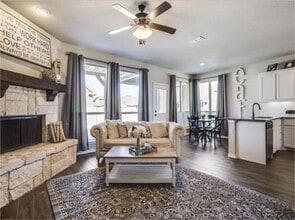 Building Photo - 81 Oakmont Dr